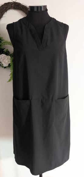 MEC dress - Picture 1 of 3